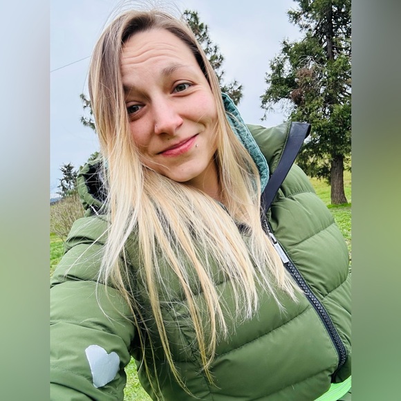 Morgan is LIVE! 🥳🤩😎 - Picture 8 of 11